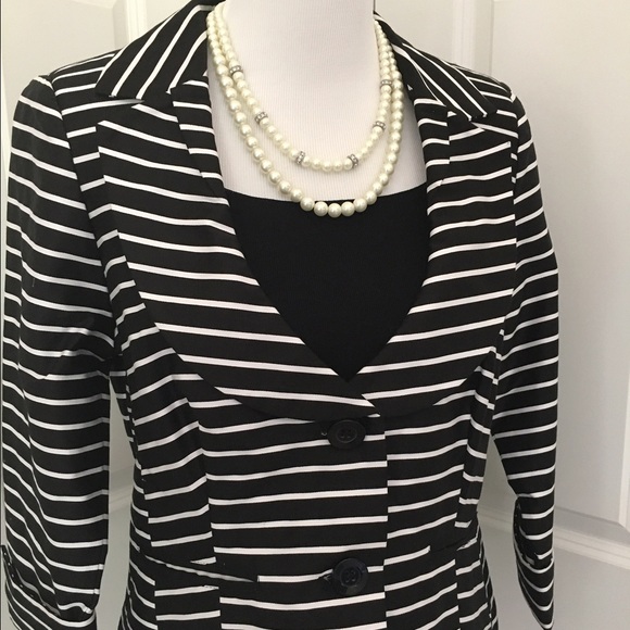 • APOSTROPHE • - Picture 2 of 4