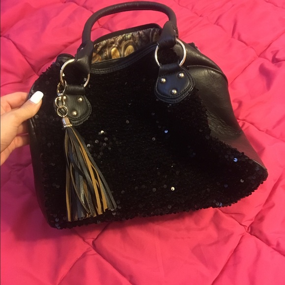 Black sequin purse! - Picture 1 of 3