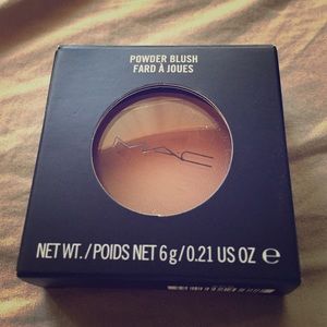 BRAND NEW, never used, MAC matte blush!