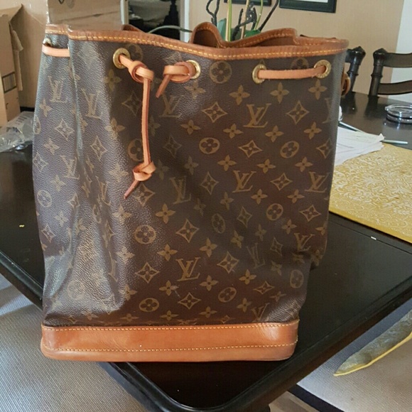 Louis Vuitton Handbags - Authentic Louis Vuitton Noe Gm