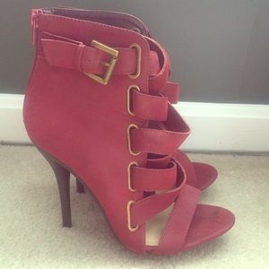 Clubby Stiletto Burgundy Strappy Heel