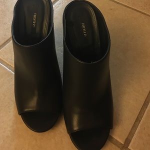 Forever 21 mules