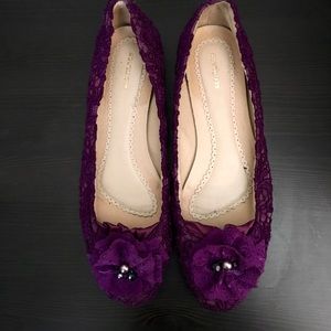 Purple lace embellished ballet flats