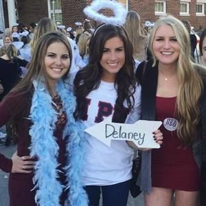 Meet your Posher, Delaney