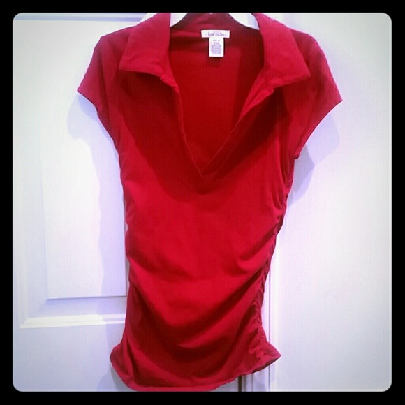 Rockin' red v neck