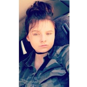 Meet your Posher, Jade