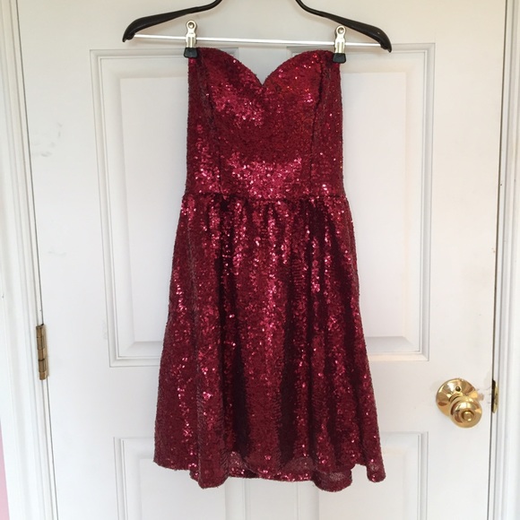 Maroon Sequined Dress - Picture 1 of 3