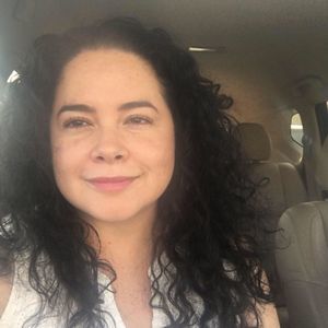 Meet your Posher, Claudia