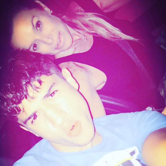 Meet your Posher, Nathalie - Picture 1 of 1