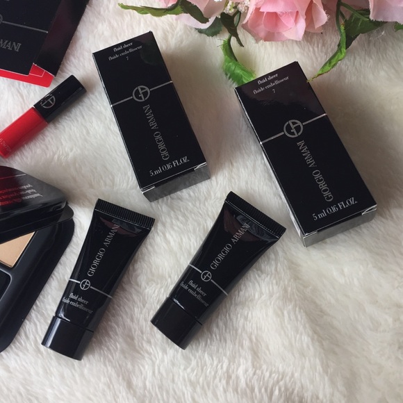 🎉HP 10/21🎉 Giorgio Armani make up skincare set - Picture 4 of 4