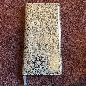 Nice travel wallet. Never used.