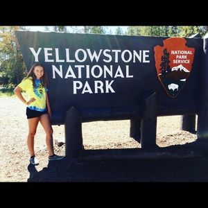 Meet your Posher, Maya