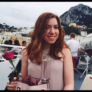 Meet your Posher, Becky