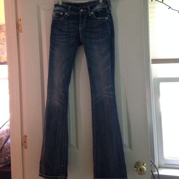 Miss Me Jeans - Picture 2 of 4