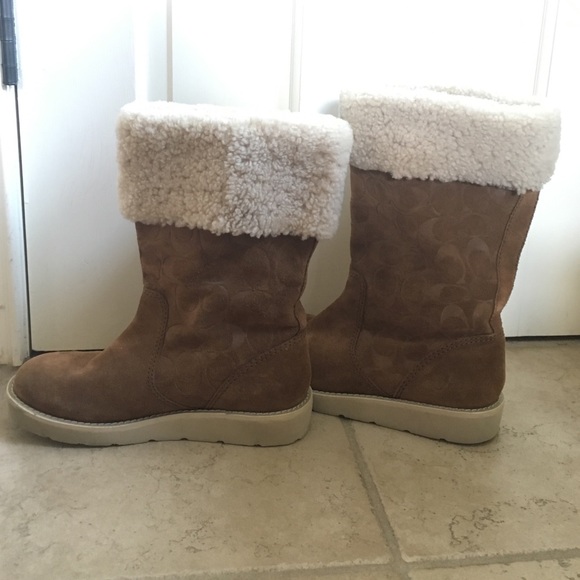Coach Fur Boots - Picture 1 of 4