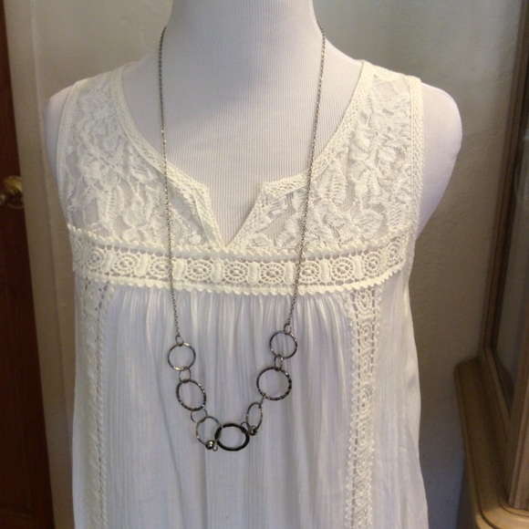 Stunning Silver multi circle necklace