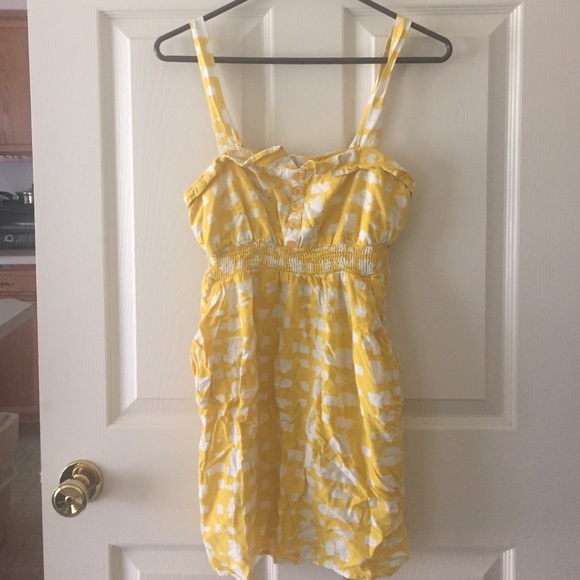 Yellow Summer Dress. Size M