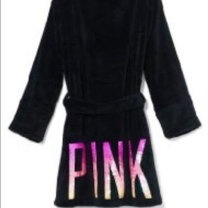 NWOT Pink VS black bathrobe💕
