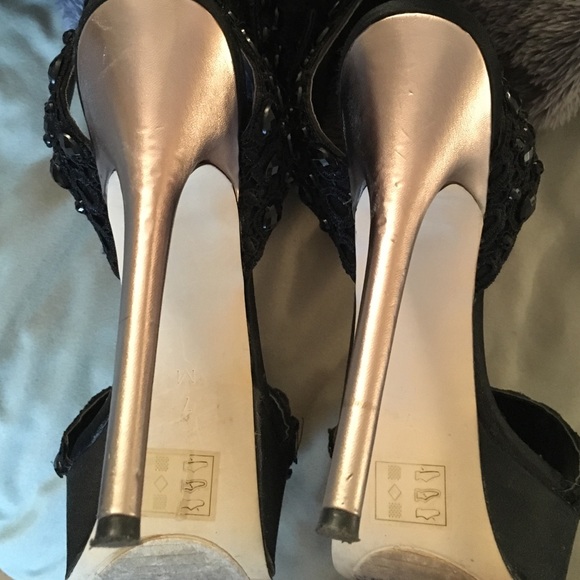 Bebe ankle strap heels - Picture 4 of 4