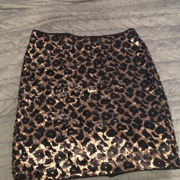 Short, sequins skirt