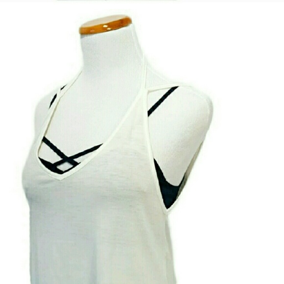 ❌SOLD❌ Strappy Multi-Wear Casual Tank - Picture 3 of 4