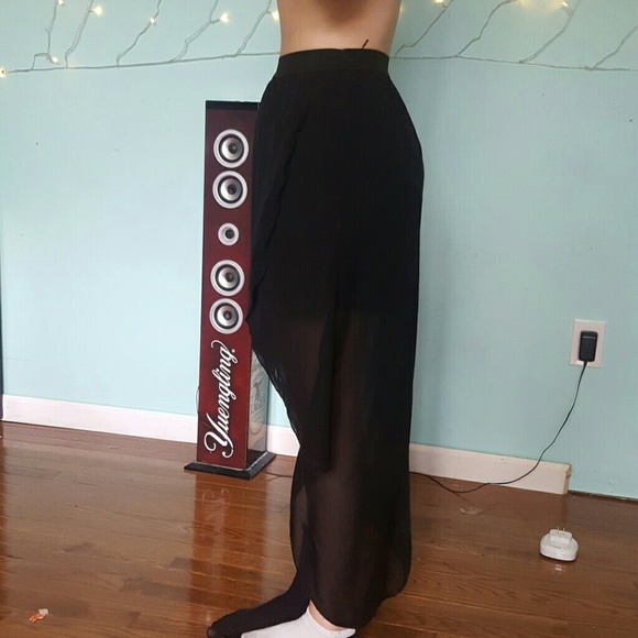 Black hi low skirt DGNY medium - Picture 2 of 3