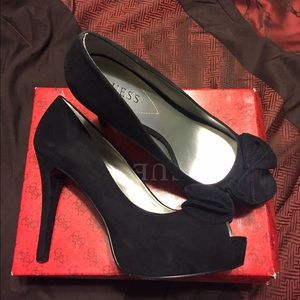 Guess Black Peep-toe Pumps