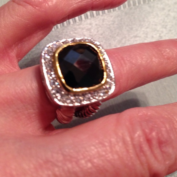 Ring - Picture 2 of 3