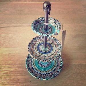 3-tiered jewelry stand NWT