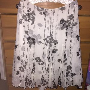 Romantic White House Black Market skirt