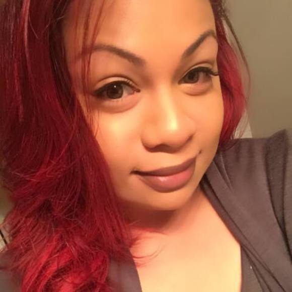 Meet your Posher, Dominique - Picture 1 of 1