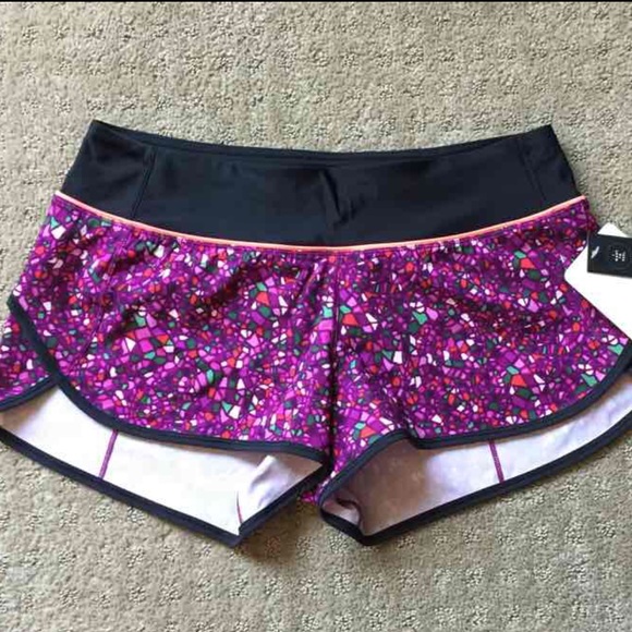 ❌❌❌SOLD❌❌❌ Lululemon H20 Speeds Shorts - Picture 1 of 4