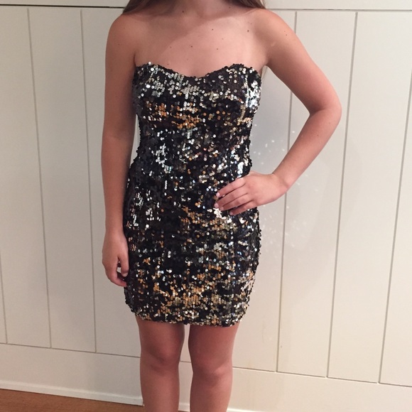New Sequined Party Dress