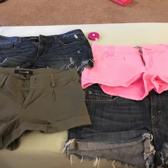 Lot of 4 shorts - express, AE, F21, Levi's