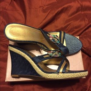 New York Transit Harbor Sandals