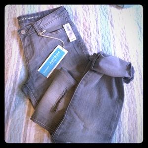 NWT Old Navy Boyfriend Straight Jeans