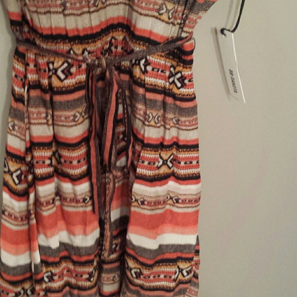 Dress - Picture 3 of 4