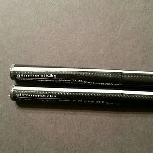 NWT Avon - Set of 2 GlimmerSticks Lip Liners