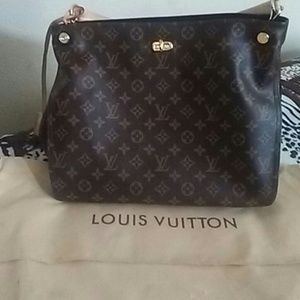 Louis vuitton purse