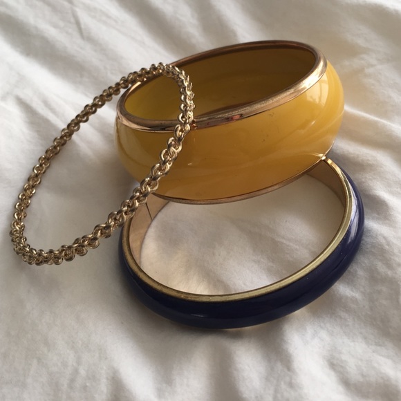 Jewelry - Bracelet set
