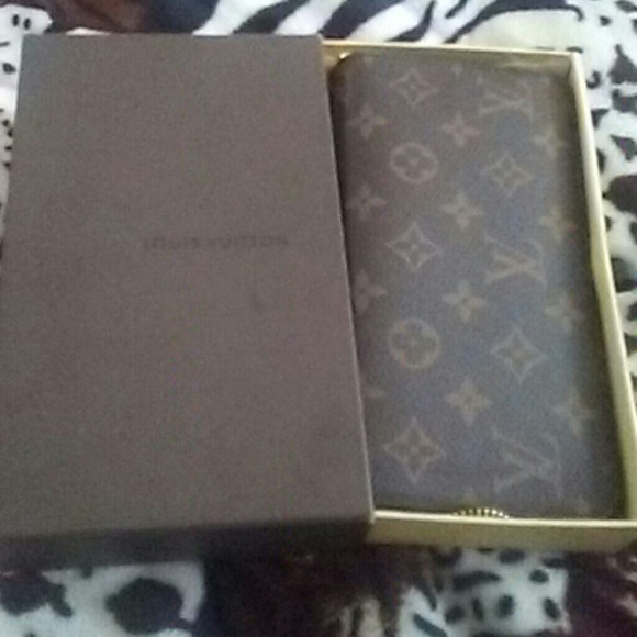 Louis vuitton wallet - Picture 1 of 1