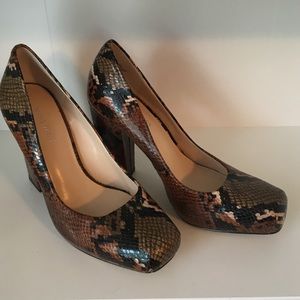 Python print stacked high heel