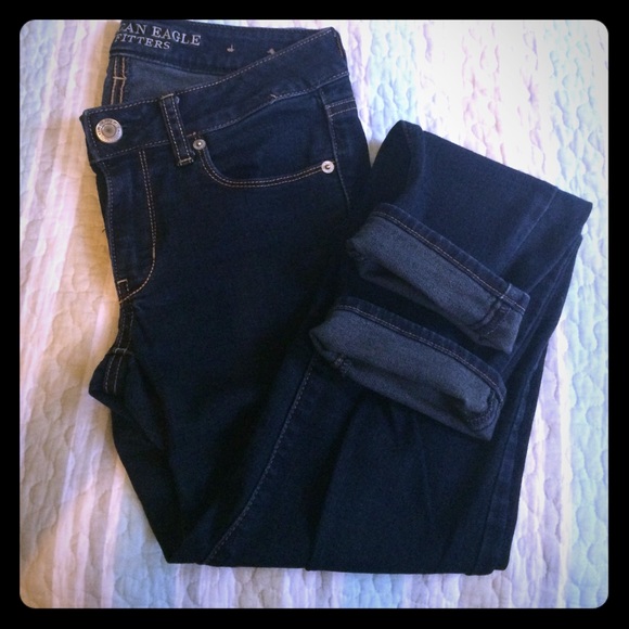 Barely worn American Eagle Skinny Jeans