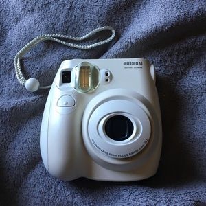 POLAROID CAMERA