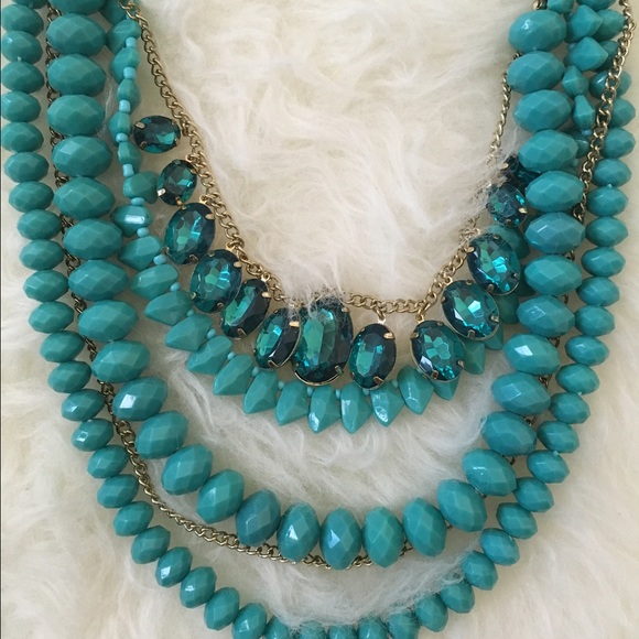 STATEMENT NECKLACE - Picture 2 of 4