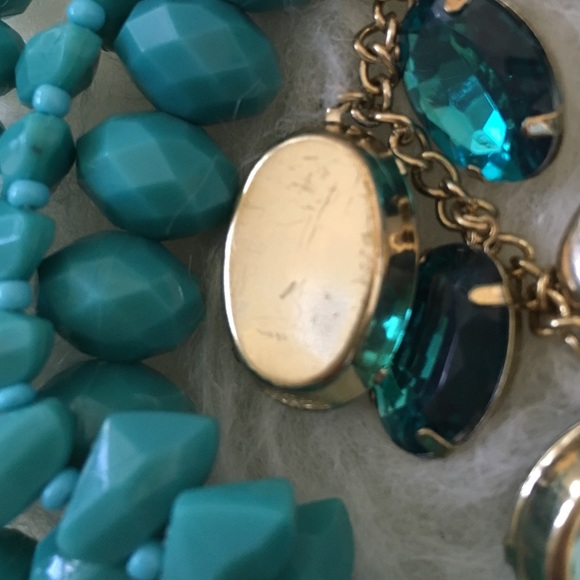 STATEMENT NECKLACE - Picture 4 of 4