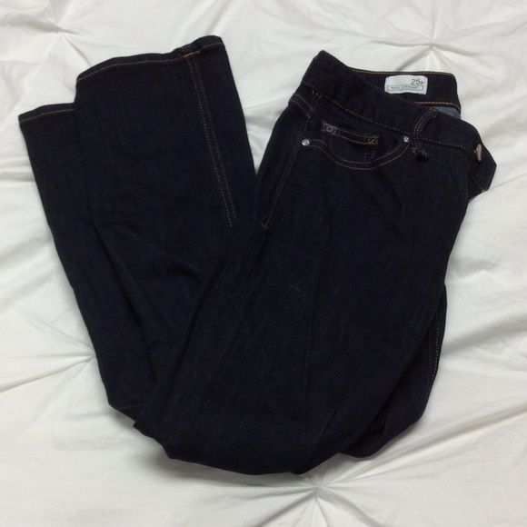 GAP STRAIGHT LEG JEANS