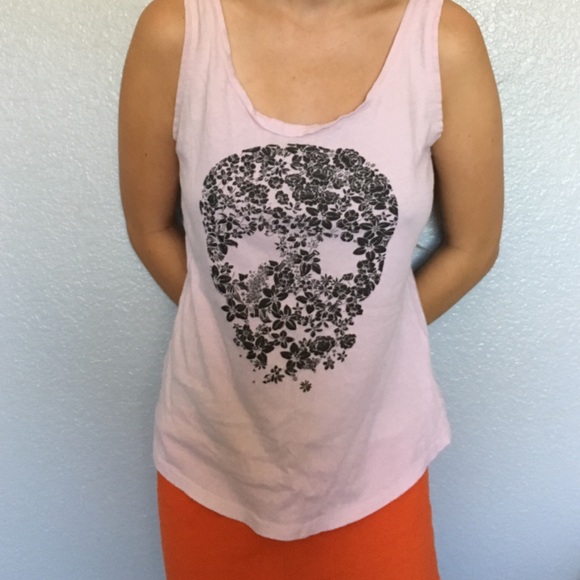 Floral skull graphic tank top