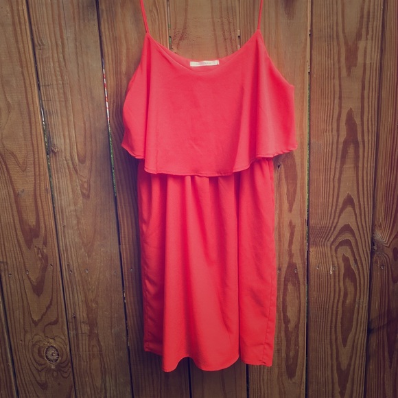 Tiered dress - Picture 1 of 4