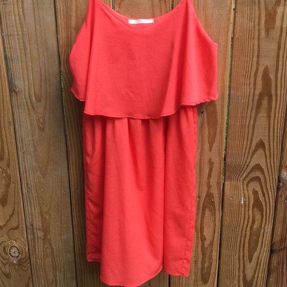 Tiered dress - Picture 2 of 4